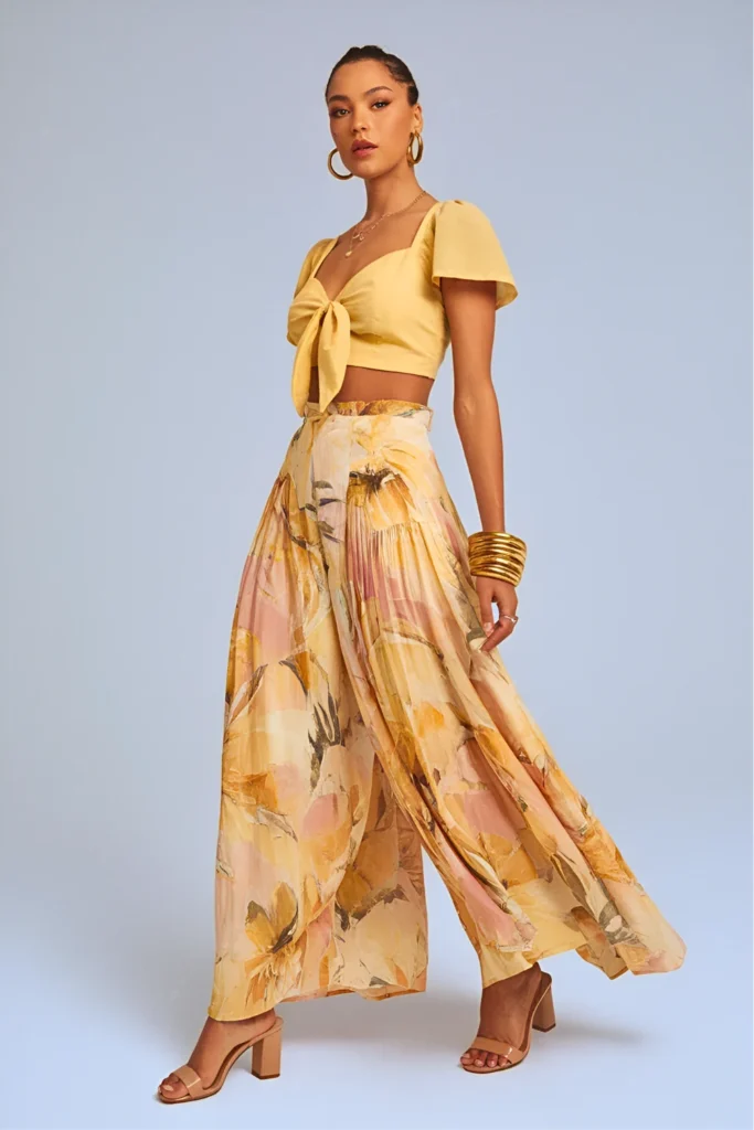 Tie-Front Crop Top and Wide-Leg Pants Spring Outfit